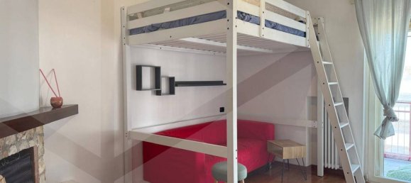 Apartamento de 5 habitaciónes en Bari, Italy No. 17878 3