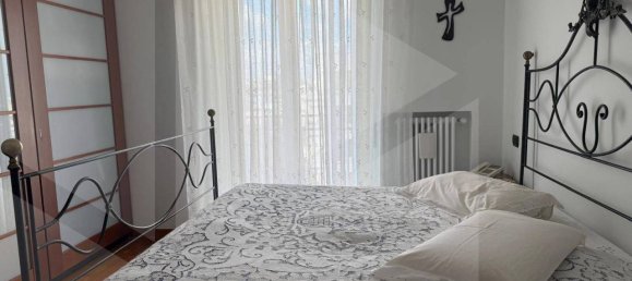 Apartamento de 5 habitaciónes en Bari, Italy No. 17878 13