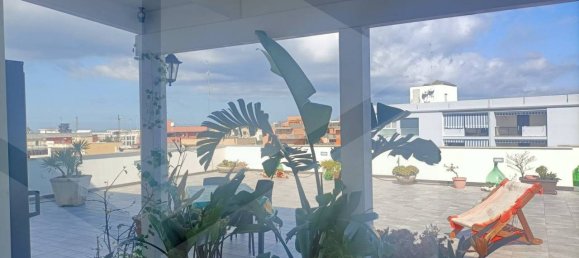 Apartamento de 5 habitaciónes en Bari, Italy No. 17878 7