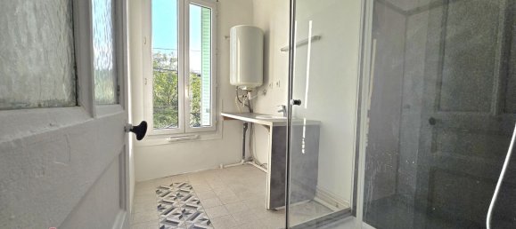 Apartamento de 1 dormitorio en Le Bourget, France No. 324671 4