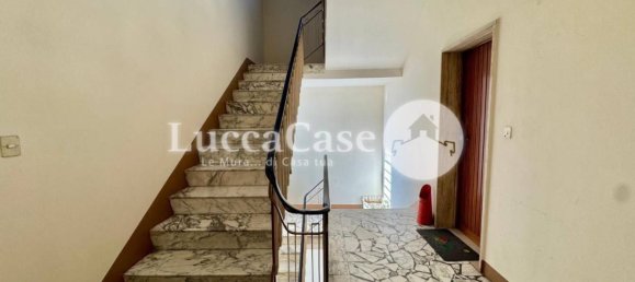 3 Schlafzimmer Penthouse in Lucca, Italy, Nr. 164653 16