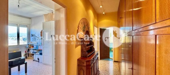 3 Schlafzimmer Penthouse in Lucca, Italy, Nr. 164653 5