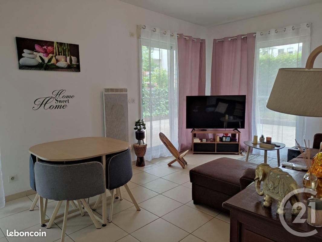 Квартира с 2 спальнями в Орлеан, Франция № 251487