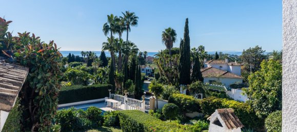 2 bedrooms Townhouse in Estepona, Spain No. 144242 3