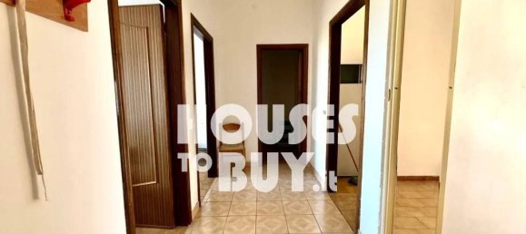 2 bedrooms Apartment in Cirò Marina, Italy No. 138287 3