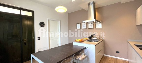 3 bedrooms Villa in Ospitaletto, Italy No. 166431 9