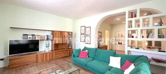 3 bedrooms Villa in Ospitaletto, Italy No. 166431 4