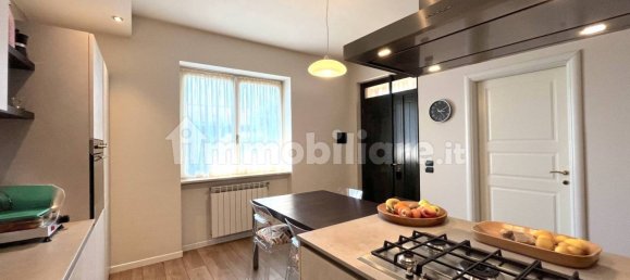 3 bedrooms Villa in Ospitaletto, Italy No. 166431 10