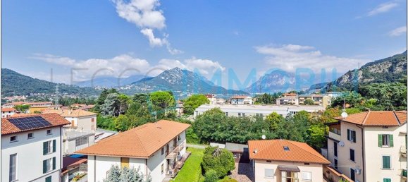 Apartamento de 4 dormitorios en Calolziocorte, Italy No. 336431 50