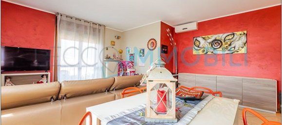 Apartamento de 4 dormitorios en Calolziocorte, Italy No. 336431 15