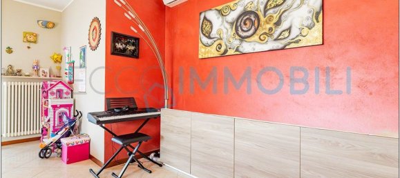 Apartamento de 4 dormitorios en Calolziocorte, Italy No. 336431 8