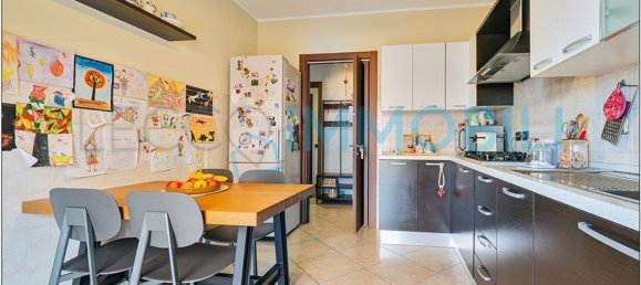 Apartamento de 4 dormitorios en Calolziocorte, Italy No. 336431 28