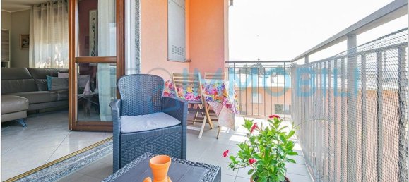 Apartamento de 4 dormitorios en Calolziocorte, Italy No. 336431 19