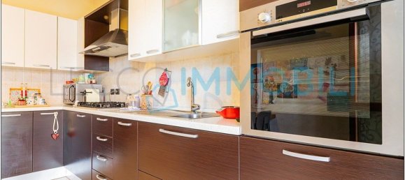 Apartamento de 4 dormitorios en Calolziocorte, Italy No. 336431 27