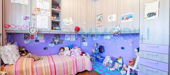 Apartamento de 4 dormitorios en Calolziocorte, Italy No. 336431 45