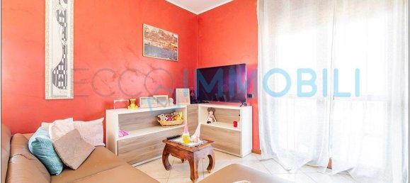 Apartamento de 4 dormitorios en Calolziocorte, Italy No. 336431 10