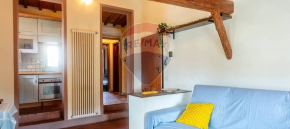 1 bedroom Apartment in Signa, Italy No. 330110 2