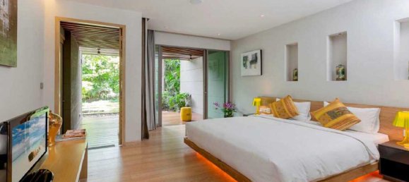 5 bedrooms Villa in Layan Beach, Thailand No. 25908 3