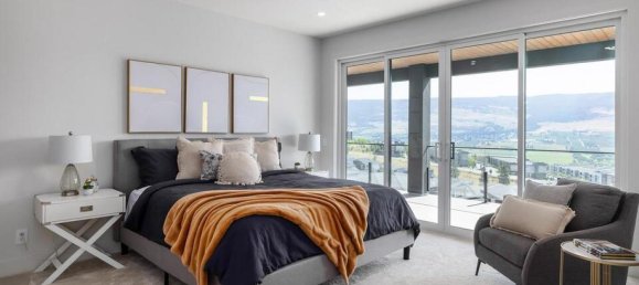 5 bedrooms House in British Columbia, Canada No. 1286 10