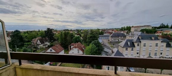 Квартира с 2 спальнями в Монтаржи, Франция № 212108 10