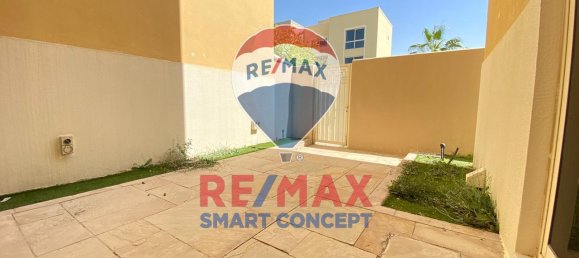 Moradia em banda T3 em Al Raha Gardens, UAE N.º 36608 15