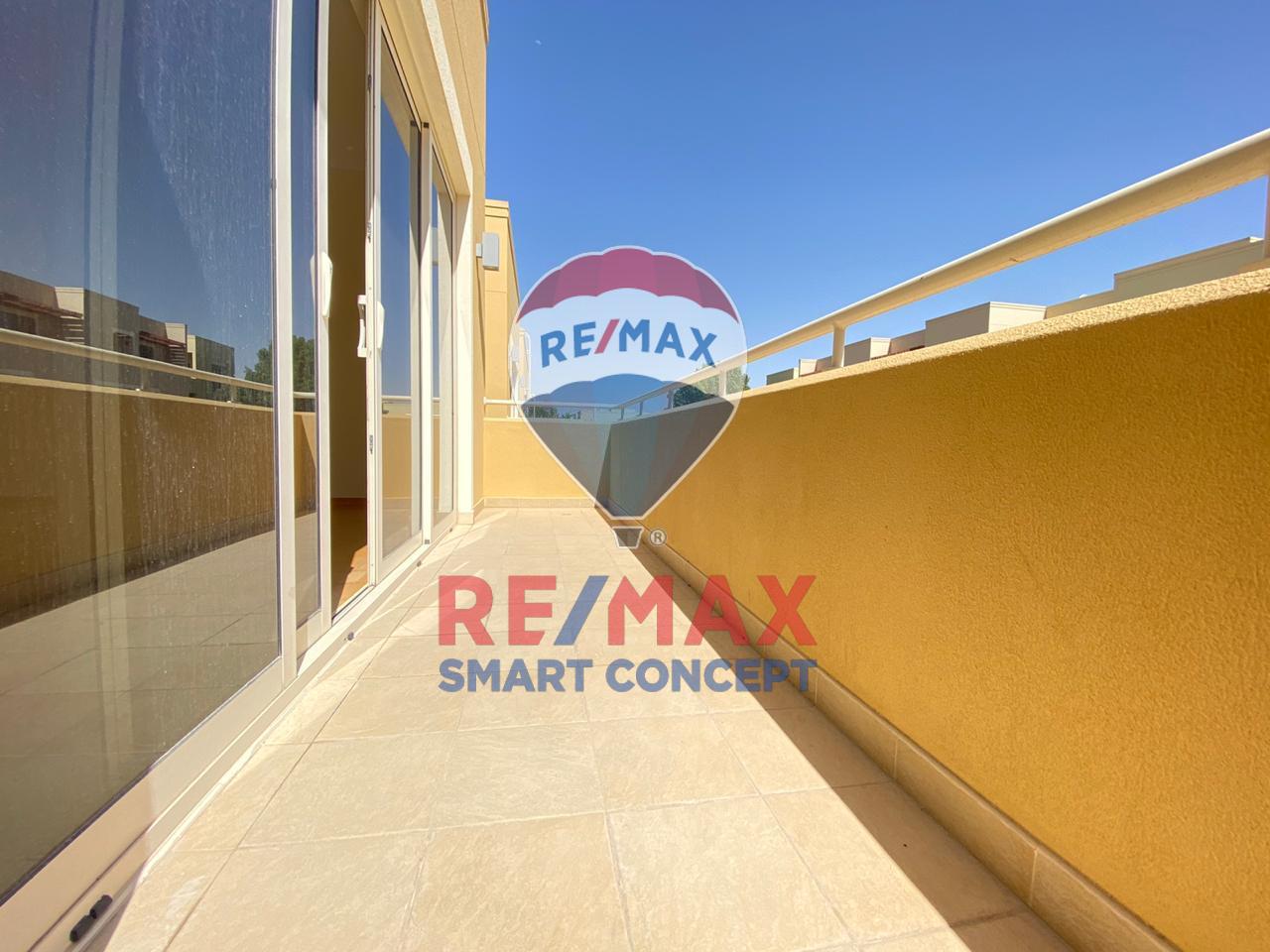 Moradia em banda T3 em Al Raha Gardens, UAE N.º 36608