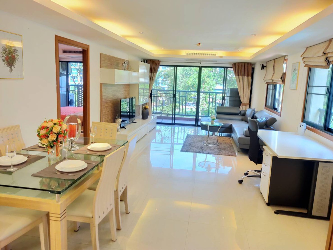 Apartamento com 1 quarto em condomínio em Nova Mirage Pattaya, Thailand N.º 29532