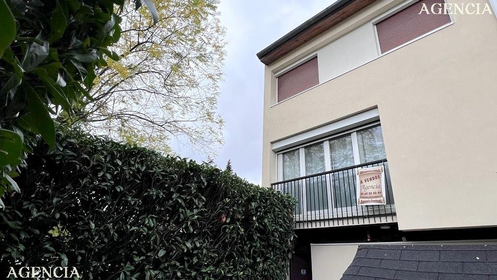 3 Schlafzimmer Haus in Pontault-Combault, France, Nr. 151224