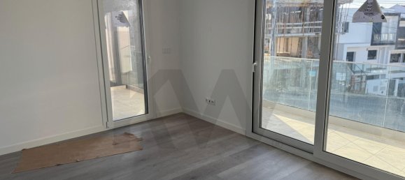 4 bedrooms House in Corroios, Portugal No. 59989 37