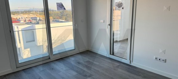 4 bedrooms House in Corroios, Portugal No. 59989 40