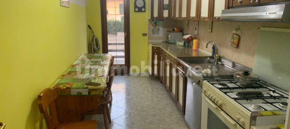 5 bedrooms Villa in Borgia, Italy No. 225131 9