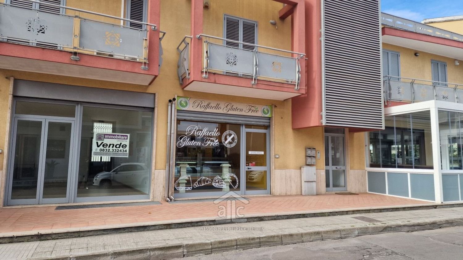 Коммерческая недвижимость 78м² в Monteroni di Lecce, Италия № 140350