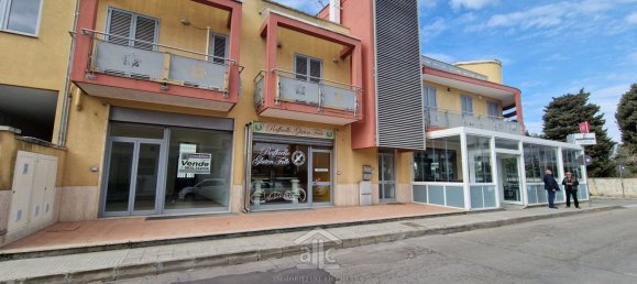 Коммерческая недвижимость 78м² в Monteroni di Lecce, Италия № 140350 17