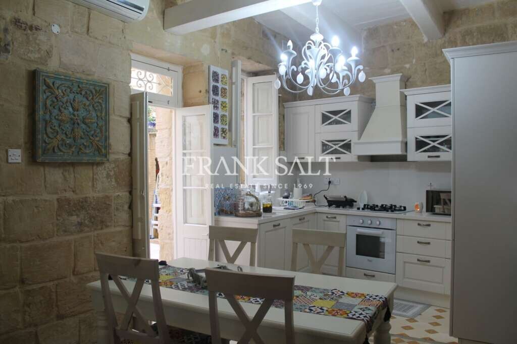 3 bedrooms House in Attard, Malta No. 8320