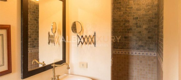 10 bedrooms Villa in Pienza, Italy No. 423 8