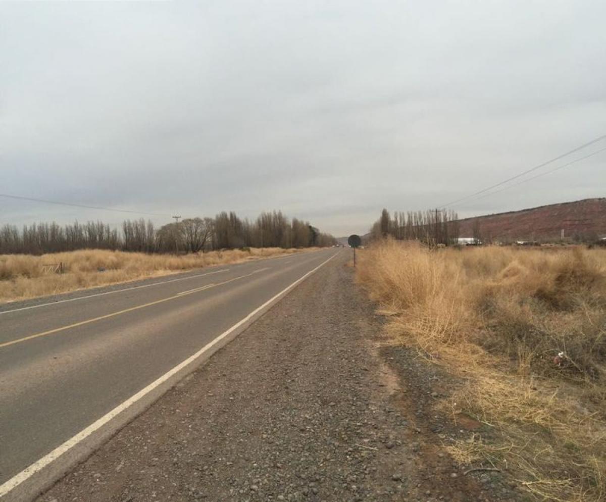  Land in Neuquen, Argentina No. 37444