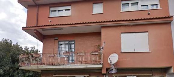 5 Schlafzimmer Wohnung in Rome, Italy, Nr. 359814 4