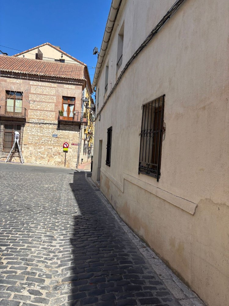 5 bedrooms House in Toledo, Spain No. 255089