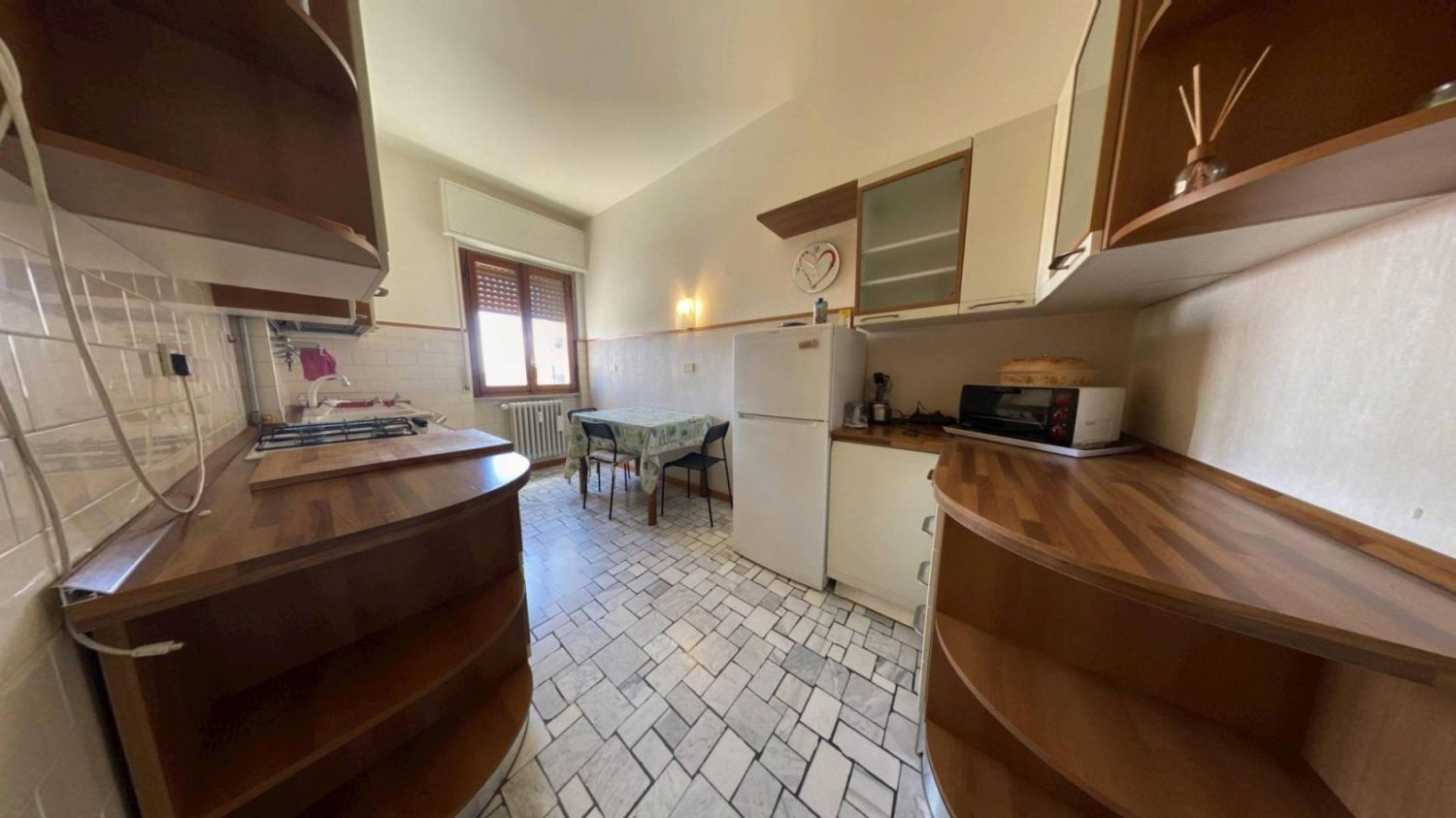 Квартира с 2 спальнями в Ро, Италия № 326493