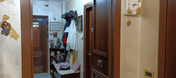 2 Schlafzimmer Wohnung in Collegno, Italy, Nr. 334665 7
