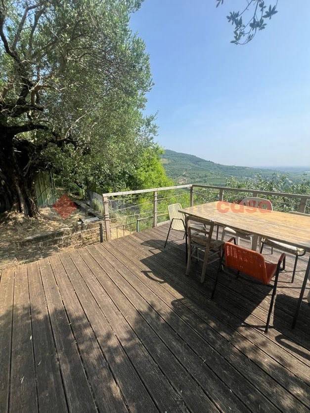 Земельный участок 1600м² в Верона, Италия № 271086