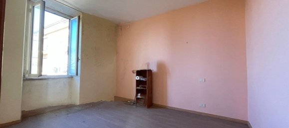 Studio in Albano Laziale, Italy No. 138130 6