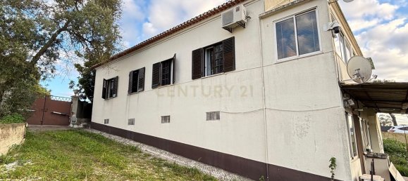 4 bedrooms House in Almada, Portugal No. 98195 2