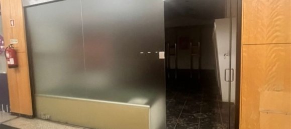 49m² Commercial property in Rio Tinto, Portugal No. 82715 14