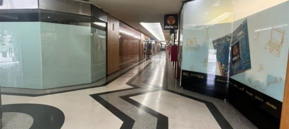 49m² Commercial property in Rio Tinto, Portugal No. 82715 13