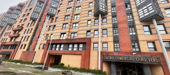 49m² Commercial property in Rio Tinto, Portugal No. 82715 2