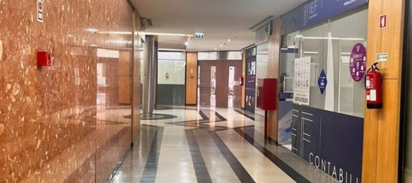 49m² Commercial property in Rio Tinto, Portugal No. 82715 6