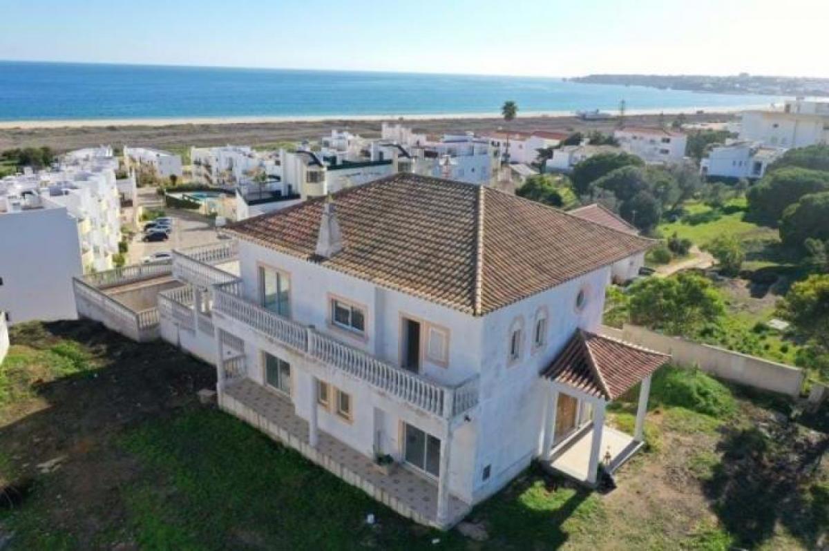 Villa de 4 dormitorios en Lagos, Portugal No. 3143