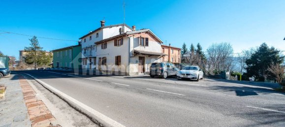 3 Schlafzimmer Haus in Serramazzoni, Italy, Nr. 23765 40