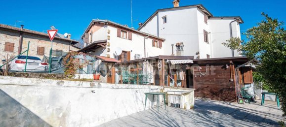 3 Schlafzimmer Haus in Serramazzoni, Italy, Nr. 23765 31